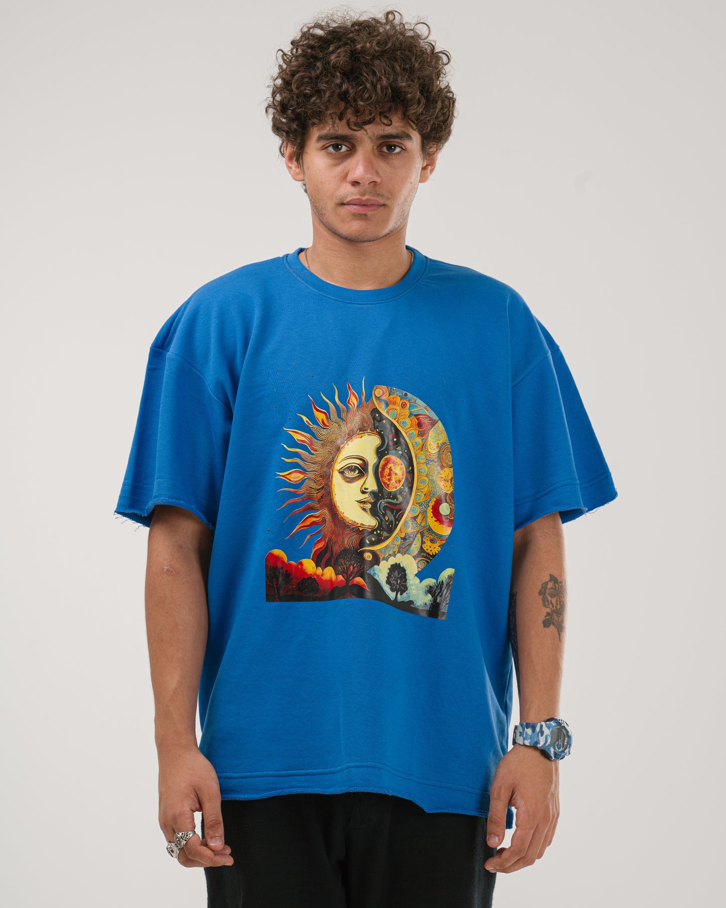 Oversized Celestial Sun and Moon T-Shirt - Blue